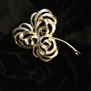 Beautiful Gold Brooch Pin